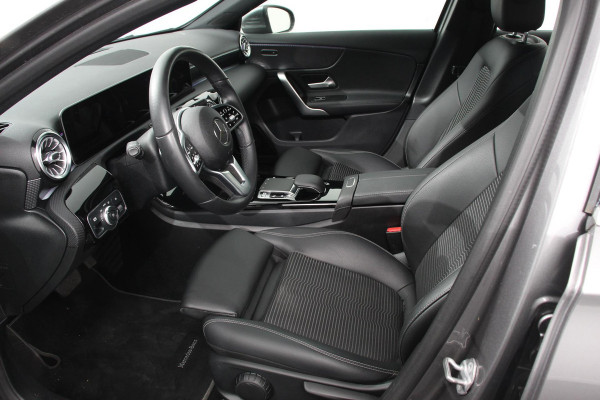 Mercedes-Benz A-Klasse 200 Automaat Progressive Premium Pack | Navigatie | Climate Control | Camera | Sfeerlichting | Parkeer sensoren | Stoelverwarming | Led | Cruise Control