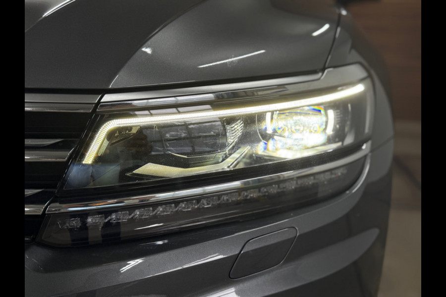Volkswagen Tiguan 1.5 TSI ACT Highline | Pano | 360° Camera | Adaptive Cruise | HUD | Alcantara | 18' inch