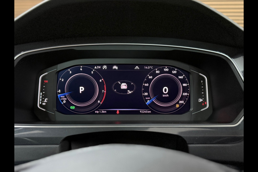 Volkswagen Tiguan 1.5 TSI ACT Highline | Pano | 360° Camera | Adaptive Cruise | HUD | Alcantara | 18' inch