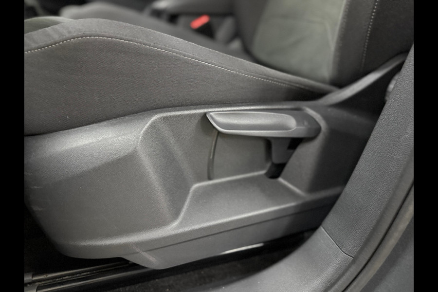 Volkswagen Tiguan 1.5 TSI ACT Highline | Pano | 360° Camera | Adaptive Cruise | HUD | Alcantara | 18' inch