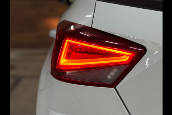 Seat Ibiza 1.0 TSI Excellence Automaat | Half Leer/Alcantara | Keyless | LED | Cruise Control | Climate Control