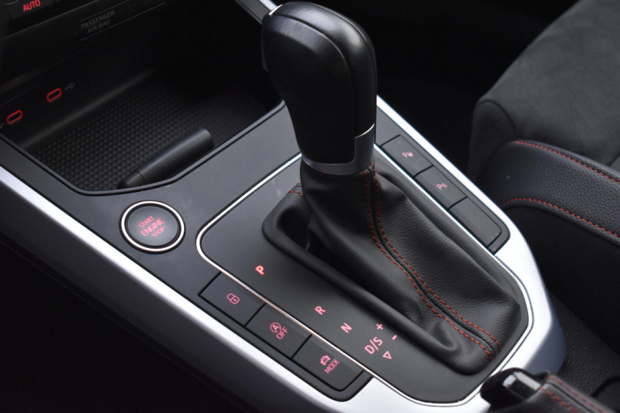 Seat Arona 1.0 TSI FR Virtual Xenon Lane DCC Keyless Camera Stoelvw