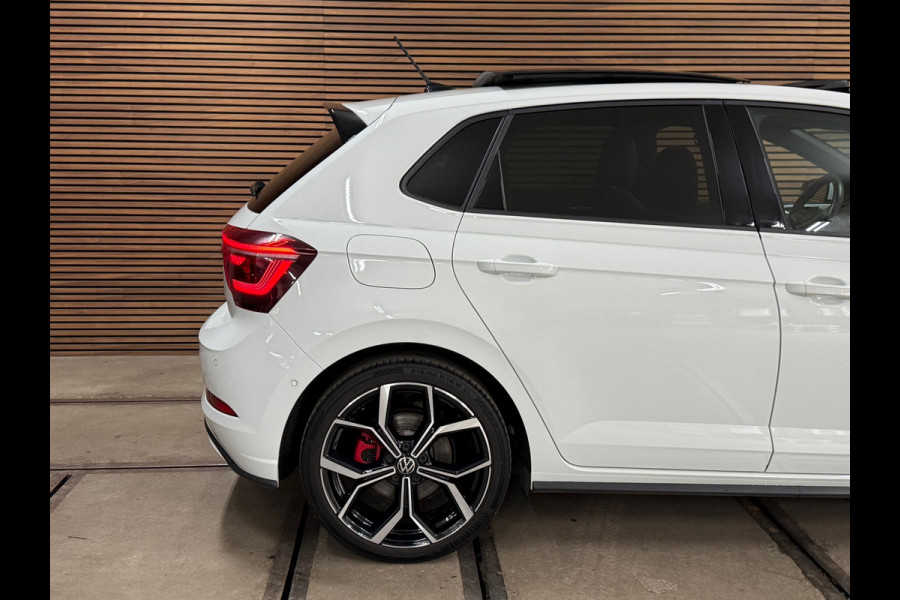 Volkswagen Polo 2.0 TSI GTI | Pano | Matrix LED | 18' inch | Stuurhulp | Camera | Adaptive Cruise |