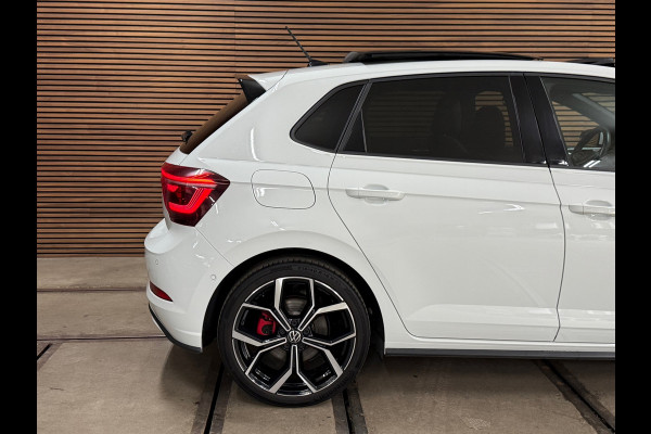 Volkswagen Polo 2.0 TSI GTI | Pano | Matrix LED | 18' inch | Stuurhulp | Camera | Adaptive Cruise |