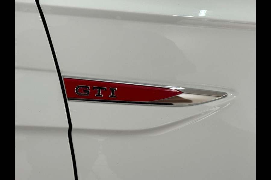 Volkswagen Polo 2.0 TSI GTI | Pano | Matrix LED | 18' inch | Stuurhulp | Camera | Adaptive Cruise |