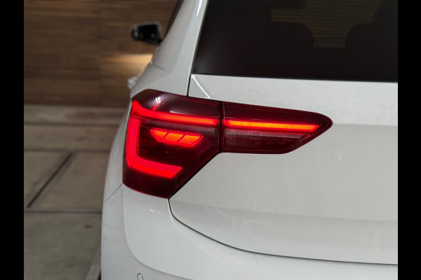 Volkswagen Polo 2.0 TSI GTI | Pano | Matrix LED | 18' inch | Stuurhulp | Camera | Adaptive Cruise |