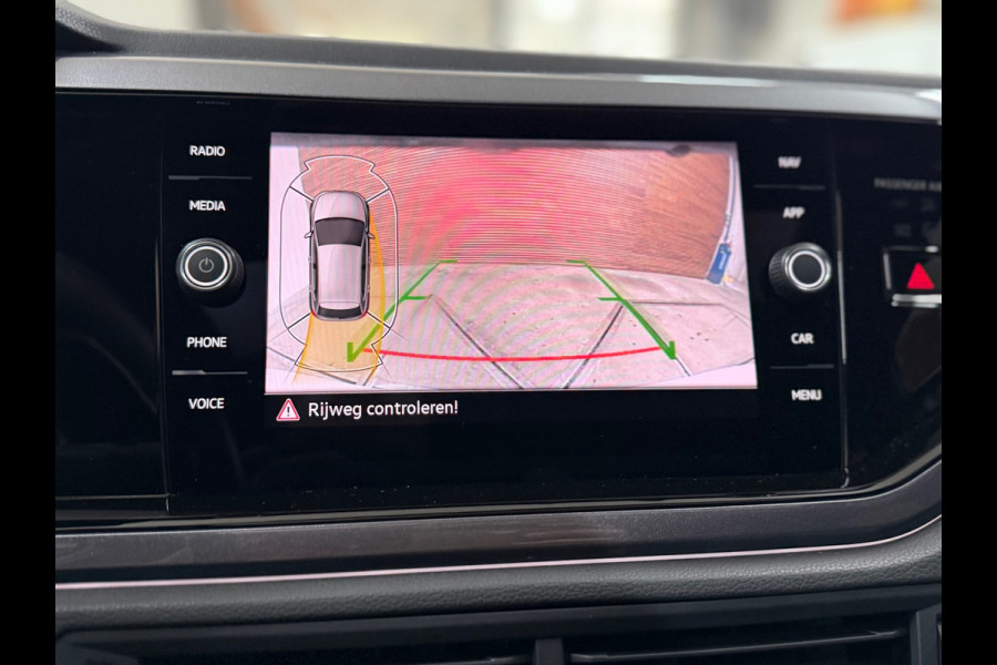 Volkswagen Polo 2.0 TSI GTI | Pano | Matrix LED | 18' inch | Stuurhulp | Camera | Adaptive Cruise |