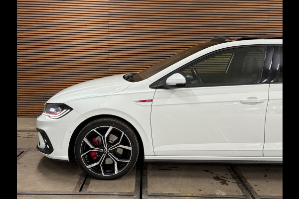 Volkswagen Polo 2.0 TSI GTI | Pano | Matrix LED | 18' inch | Stuurhulp | Camera | Adaptive Cruise |