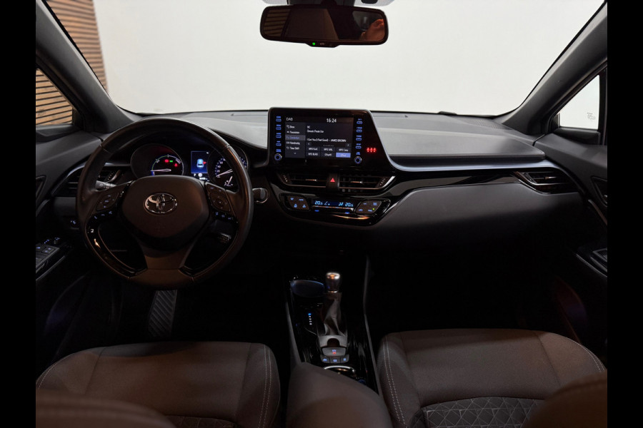 Toyota C-HR 1.8 Hybrid Business Plus | 18' inch | Camera | Carplay | LED | DAB | Adaptive Cruise Control