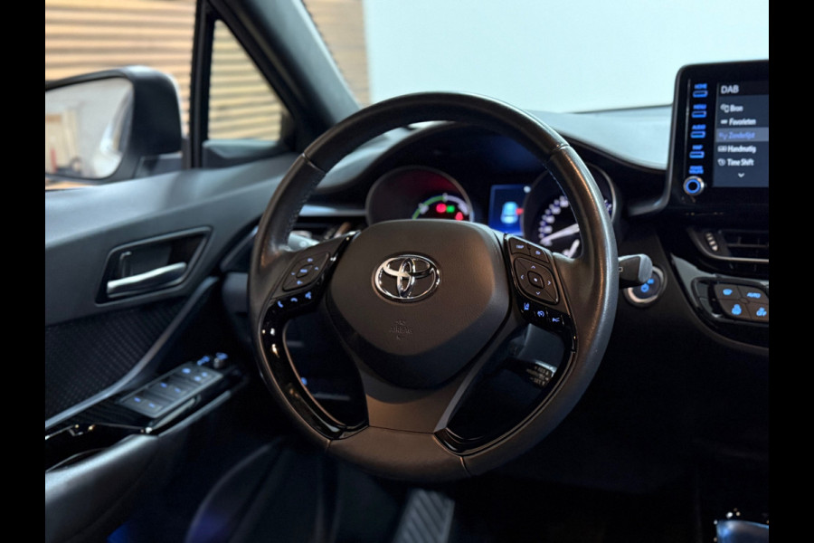 Toyota C-HR 1.8 Hybrid Business Plus | 18' inch | Camera | Carplay | LED | DAB | Adaptive Cruise Control