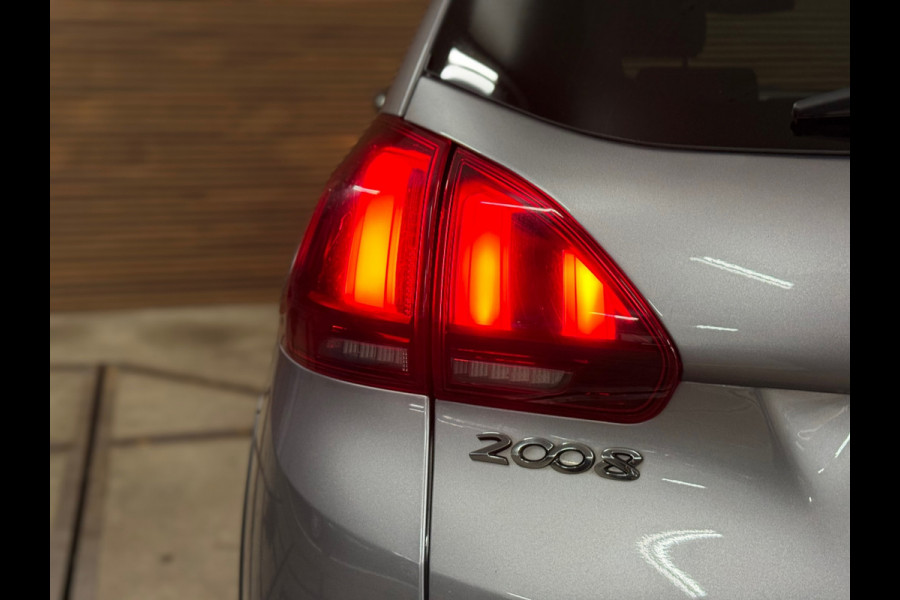 Peugeot 2008 1.2 PureTech 130 PK Allure | Half Leer | Trekhaak | 16' inch | Pano | Camera | Dealer Onderhouden