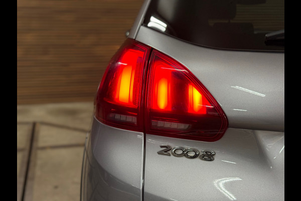 Peugeot 2008 1.2 PureTech 130 PK Allure | Half Leer | Trekhaak | 16' inch | Pano | Camera | Dealer Onderhouden
