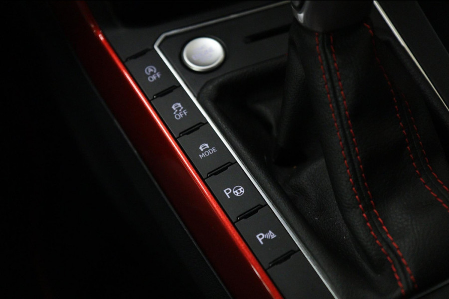 Volkswagen Polo 2.0 TSI GTI VIRTUAL/PANO/CARPLAY/IQ-LIGHT/SFEERVER/VOL