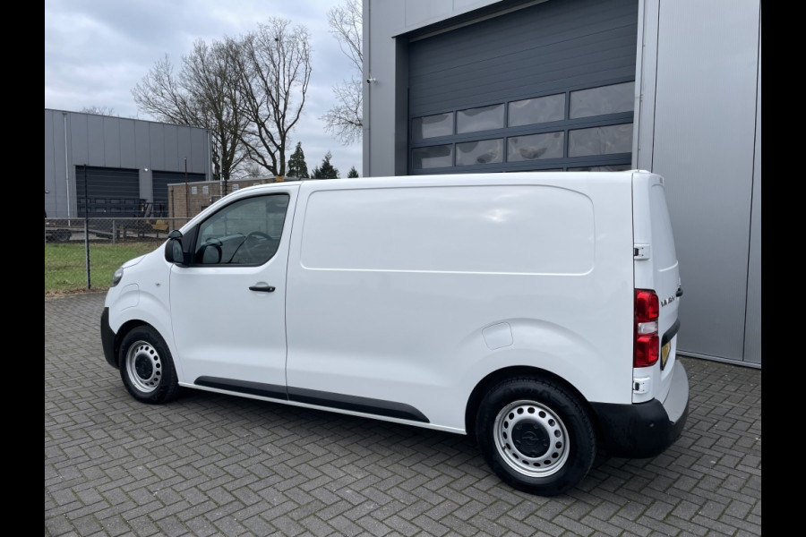 Opel Vivaro-e 75kWh L2H1 airco | Navigatie | Camera