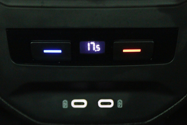 Seat Leon 1.0 TSI FR Launch Edition Virtual Cockpit, ACC, Apple Carplay, Sfeerverlichting, LED, DAB, 17"