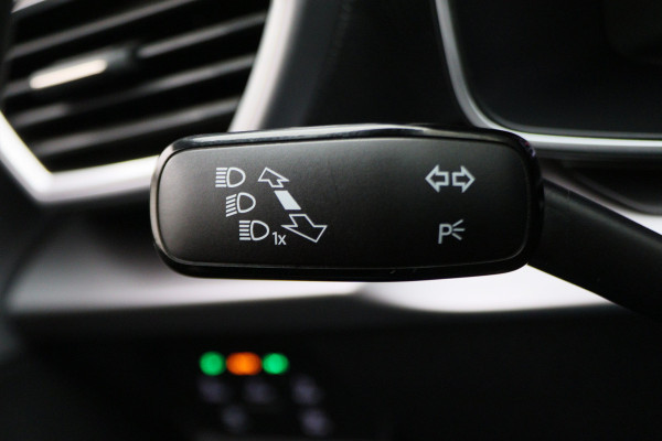 Seat Leon 1.0 TSI FR Launch Edition Virtual Cockpit, ACC, Apple Carplay, Sfeerverlichting, LED, DAB, 17"