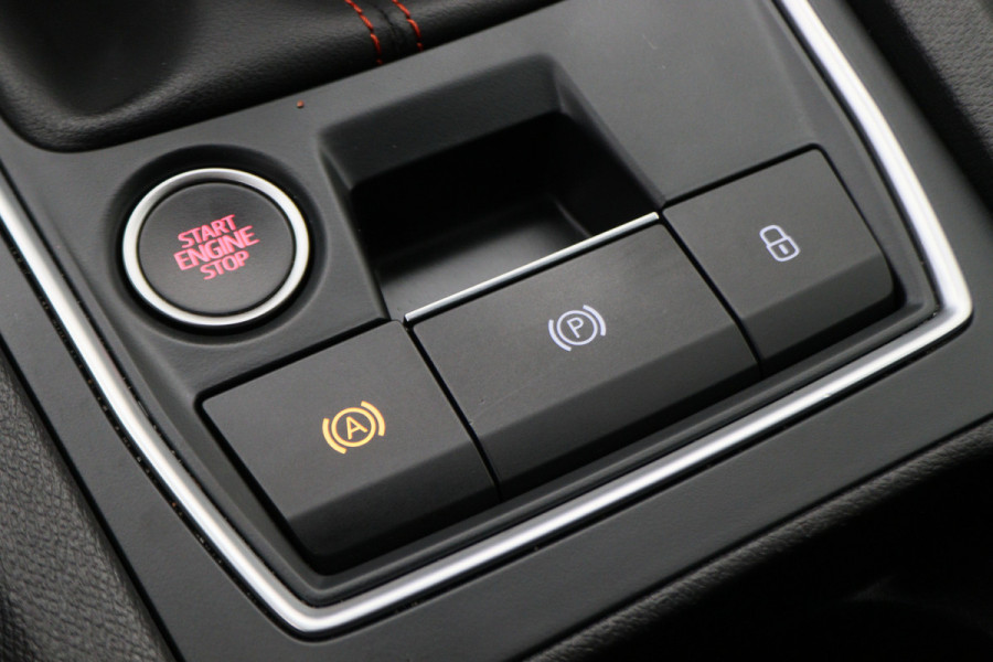 Seat Leon 1.0 TSI FR Launch Edition Virtual Cockpit, ACC, Apple Carplay, Sfeerverlichting, LED, DAB, 17"