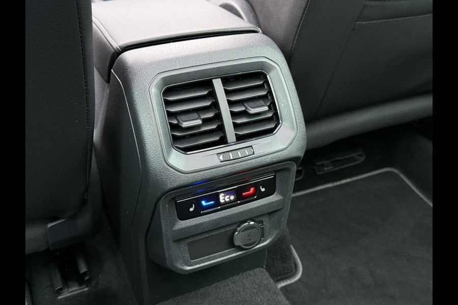 Volkswagen Tiguan 1.4 TSI eHybrid R-Line Bns | Pano | ACC | Matrix LED | Winter Pack | Camera