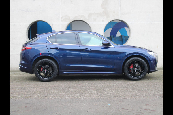 Alfa Romeo Stelvio 2.2d Super | LEDEREN BEKLEDING | 20" LICHTMETALEN VELGEN |