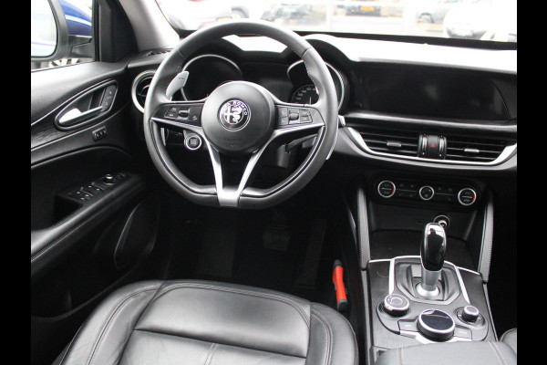 Alfa Romeo Stelvio 2.2d Super | LEDEREN BEKLEDING | 20" LICHTMETALEN VELGEN |