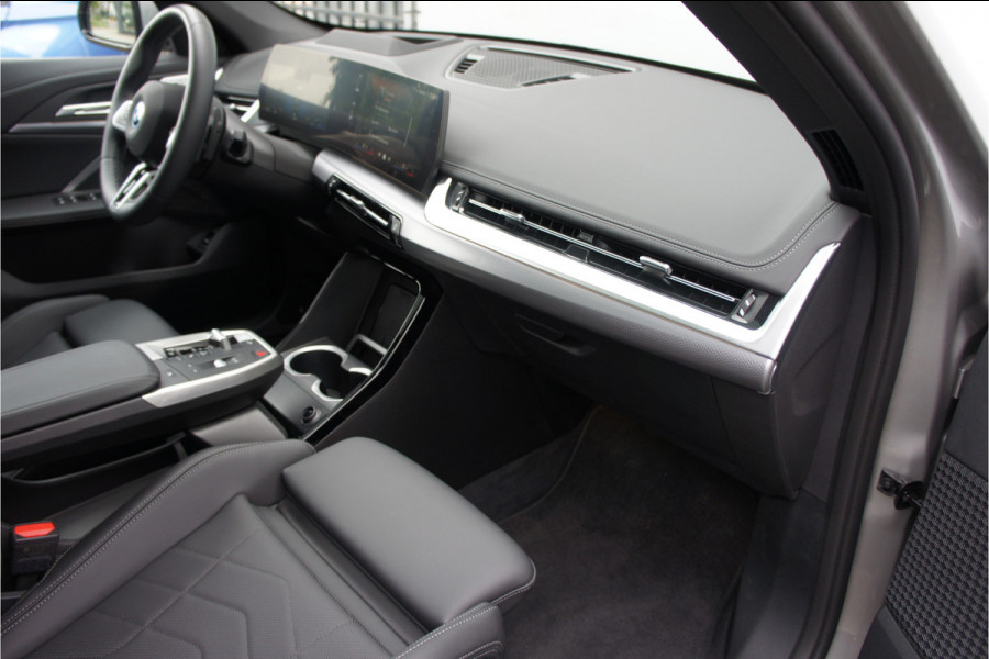 BMW X1 xDrive30e M Sportpakket Pro, Panoramadak,