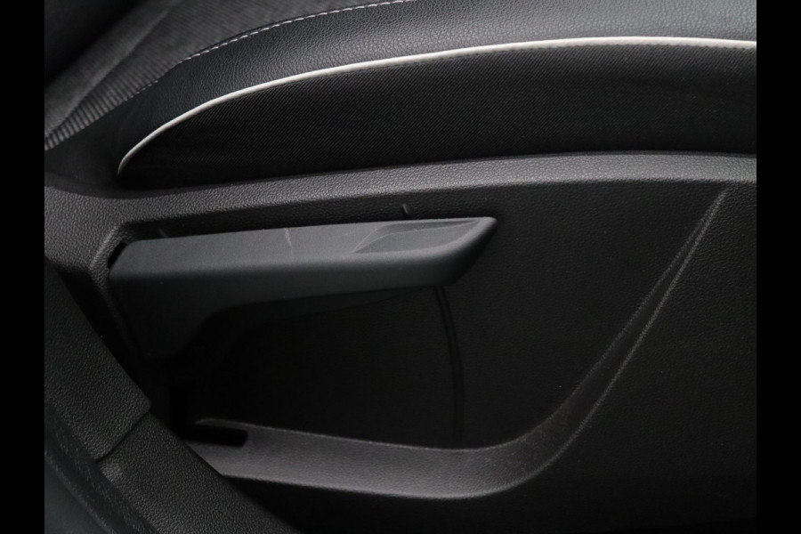 Renault Captur 130pk TCe Edition One Automaat Camera | Cruise | Navi | Parkeersens. v+a | Trekhaak