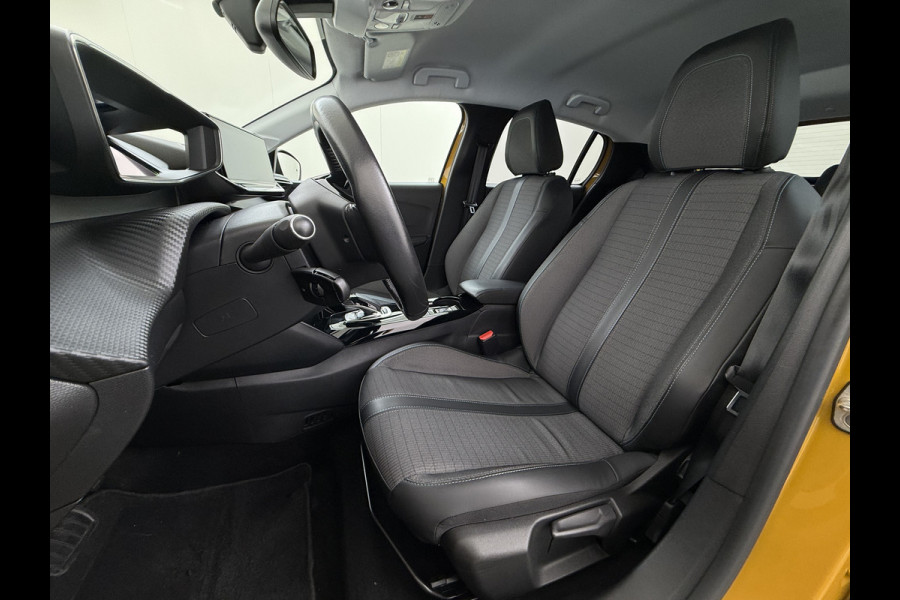Peugeot e-208 EV 50kWh Navi 360°Camera Apple Carplay Android 1/2 Leer Ecc Cruise Control Allure SOH 90% Lmv 16" Led lane Assist DAB Bluetooth Regen-Lichtsensor Isofix Keyless 1e Eigenaar Origineel Nederlandse Auto