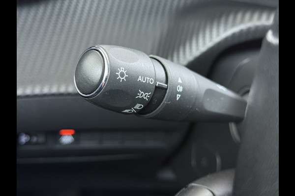 Peugeot e-208 EV 50kWh Navi 360°Camera Apple Carplay Android 1/2 Leer Ecc Cruise Control Allure SOH 90% Lmv 16" Led lane Assist DAB Bluetooth Regen-Lichtsensor Isofix Keyless 1e Eigenaar Origineel Nederlandse Auto
