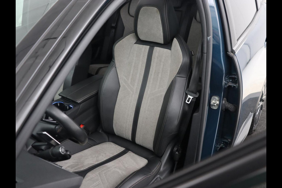 Peugeot 3008 1.6 HYbrid 225 GT Line | Panoramadak | Leder/Alcantara | Stoelverwarming | Camera | Carplay | Adaptive cruise | Navigatie | Keyless | Full LED | 19'' | Sfeerverlichting | PHEV | Plug In