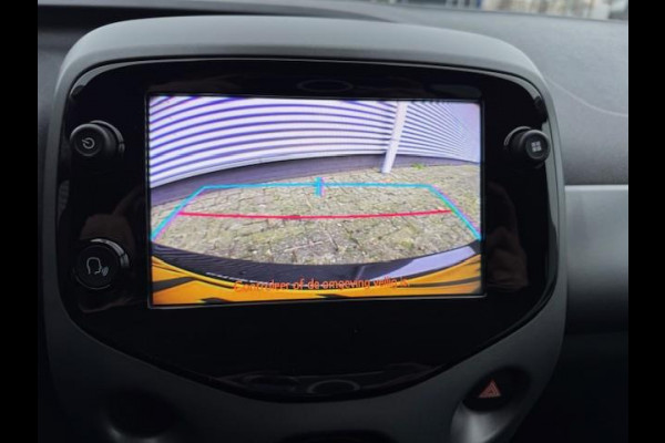 Toyota Aygo 1.0 VVT-i x-JBL,Carplay,achteruitrijcamera,airco,lm velgen