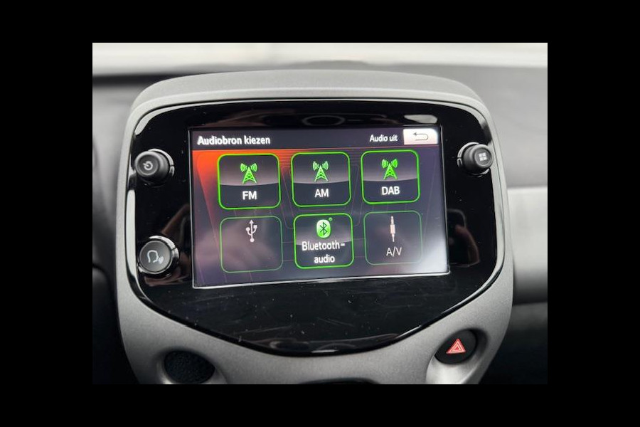 Toyota Aygo 1.0 VVT-i x-JBL,Carplay,achteruitrijcamera,airco,lm velgen