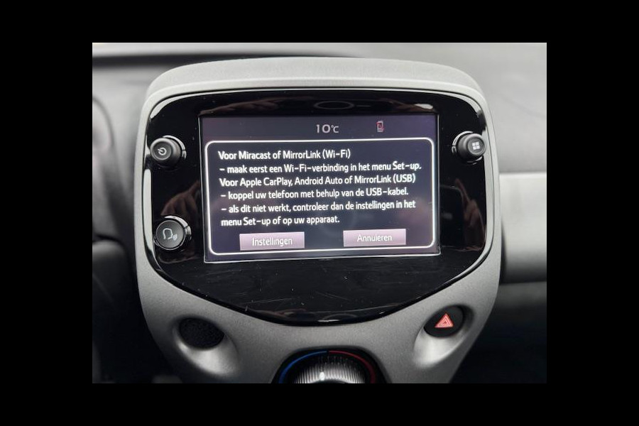 Toyota Aygo 1.0 VVT-i x-JBL,Carplay,achteruitrijcamera,airco,lm velgen