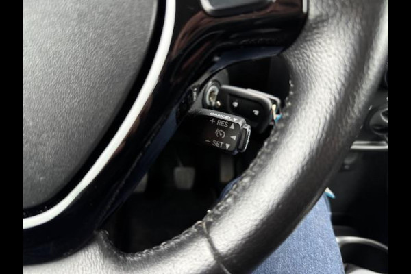 Toyota Aygo 1.0 VVT-i x-JBL,Carplay,achteruitrijcamera,airco,lm velgen