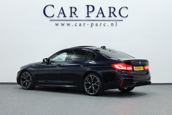 BMW 5 Serie M550i xDrive BOWERS&WILKINS/NIGHT/SOFTCLOSE/LEER+MASSAGE/20"/360 CAM/ACC/ECC/12 MND GARANTIE!