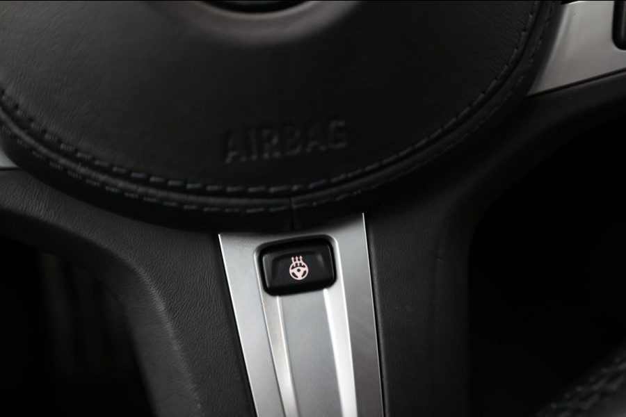 BMW 5 Serie M550i xDrive BOWERS&WILKINS/NIGHT/SOFTCLOSE/LEER+MASSAGE/20"/360 CAM/ACC/ECC/12 MND GARANTIE!