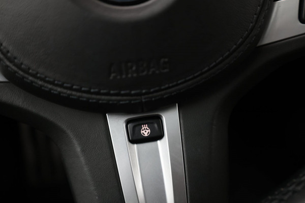 BMW 5 Serie M550i xDrive BOWERS&WILKINS/NIGHT/SOFTCLOSE/LEER+MASSAGE/20"/360 CAM/ACC/ECC/12 MND GARANTIE!