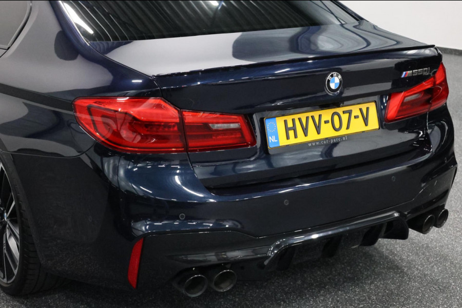 BMW 5 Serie M550i xDrive BOWERS&WILKINS/NIGHT/SOFTCLOSE/LEER+MASSAGE/20"/360 CAM/ACC/ECC/12 MND GARANTIE!