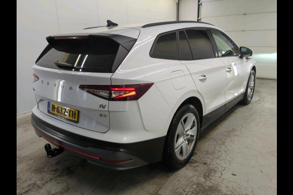 Škoda ENYAQ iV 60 | Trekhaak | Panorama | Navi |