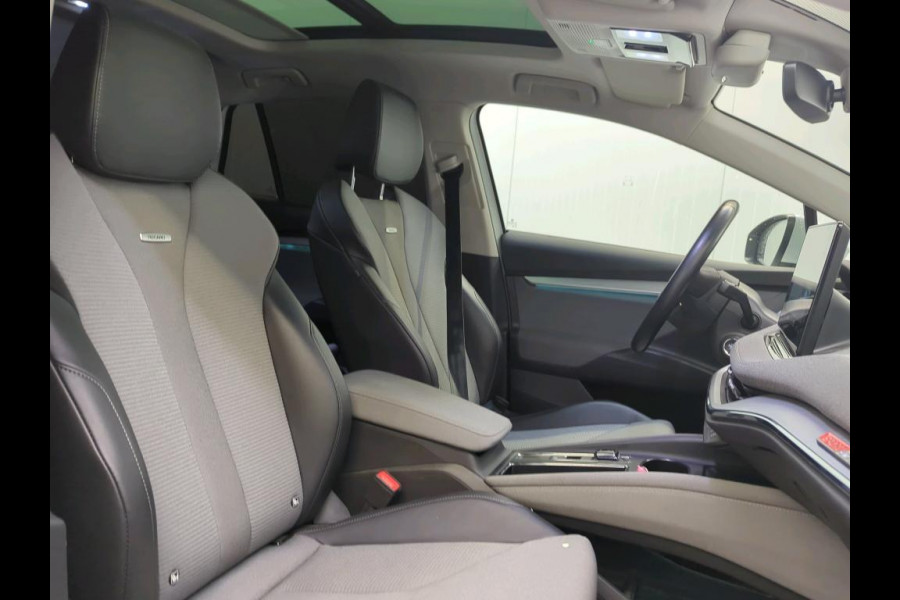 Škoda ENYAQ iV 60 | Trekhaak | Panorama | Navi |