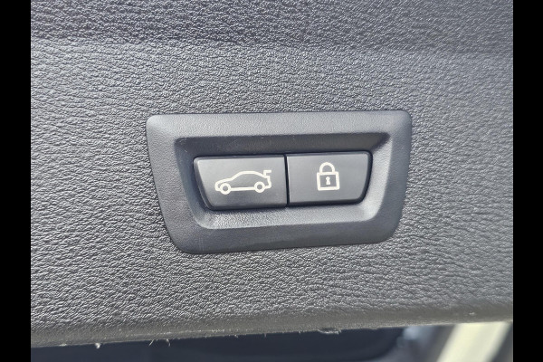 BMW X1 sDrive18i | Trekhaak | Lederen Bekleding | Panoramadak | Cruise Control | Climate Control | 1.700 kg trekgewicht!