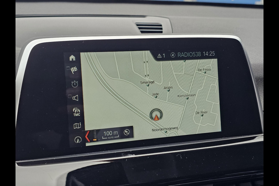 BMW X1 sDrive18i | Trekhaak | Lederen Bekleding | Panoramadak | Cruise Control | Climate Control | 1.700 kg trekgewicht!