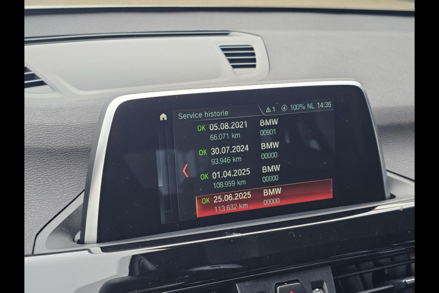 BMW X1 sDrive18i | Trekhaak | Lederen Bekleding | Panoramadak | Cruise Control | Climate Control | 1.700 kg trekgewicht!