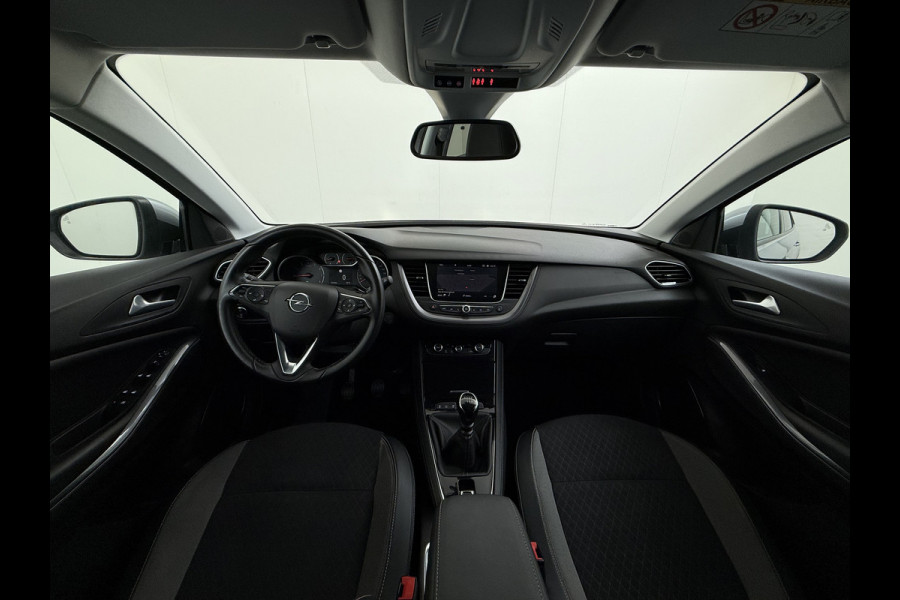 Opel Grandland X T-131PK Navi Ecc Apple Carplay Android Business Executive Cruise Control Pdc DAB+ Elek.Achterklep Isofix Bluetooth Lane Assist Privacy Glas Wifi Keurig onderhouden Opel Grandland Distributie bij 94.dkm vervangen! Laatste beurt bij 116dkm