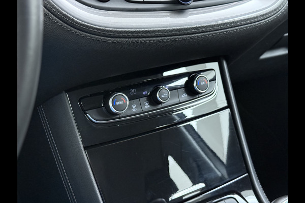 Opel Grandland X T-131PK Navi Ecc Apple Carplay Android Business Executive Cruise Control Pdc DAB+ Elek.Achterklep Isofix Bluetooth Lane Assist Privacy Glas Wifi Keurig onderhouden Opel Grandland Distributie bij 94.dkm vervangen! Laatste beurt bij 116dkm