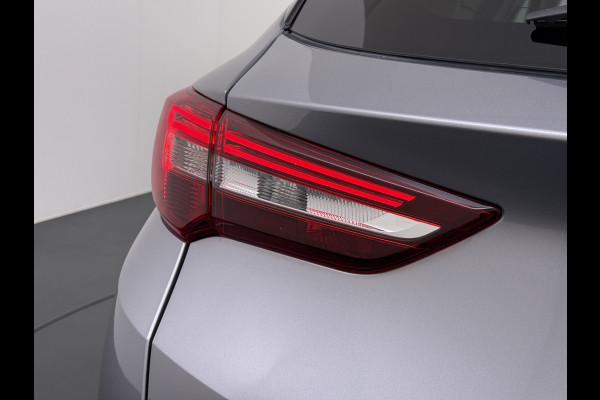 Opel Grandland X T-131PK Navi Ecc Apple Carplay Android Business Executive Cruise Control Pdc DAB+ Elek.Achterklep Isofix Bluetooth Lane Assist Privacy Glas Wifi Keurig onderhouden Opel Grandland Distributie bij 94.dkm vervangen! Laatste beurt bij 116dkm