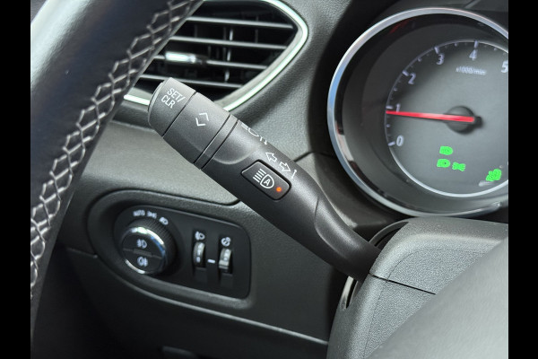 Opel Grandland X T-131PK Navi Ecc Apple Carplay Android Business Executive Cruise Control Pdc DAB+ Elek.Achterklep Isofix Bluetooth Lane Assist Privacy Glas Wifi Keurig onderhouden Opel Grandland Distributie bij 94.dkm vervangen! Laatste beurt bij 116dkm