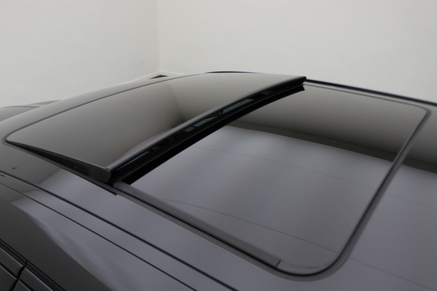 BMW 1-serie 128ti Business Edition M Sport Panoramadak, M-Sportstoelen, Stoelverwarming, LED, Apple Carplay, 19"