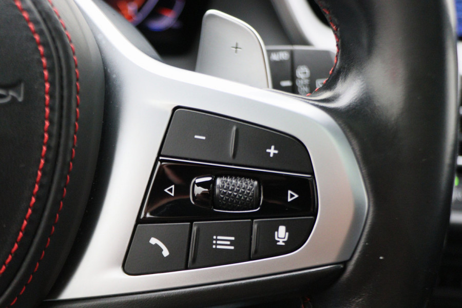 BMW 1-serie 128ti Business Edition M Sport Panoramadak, M-Sportstoelen, Stoelverwarming, LED, Apple Carplay, 19"