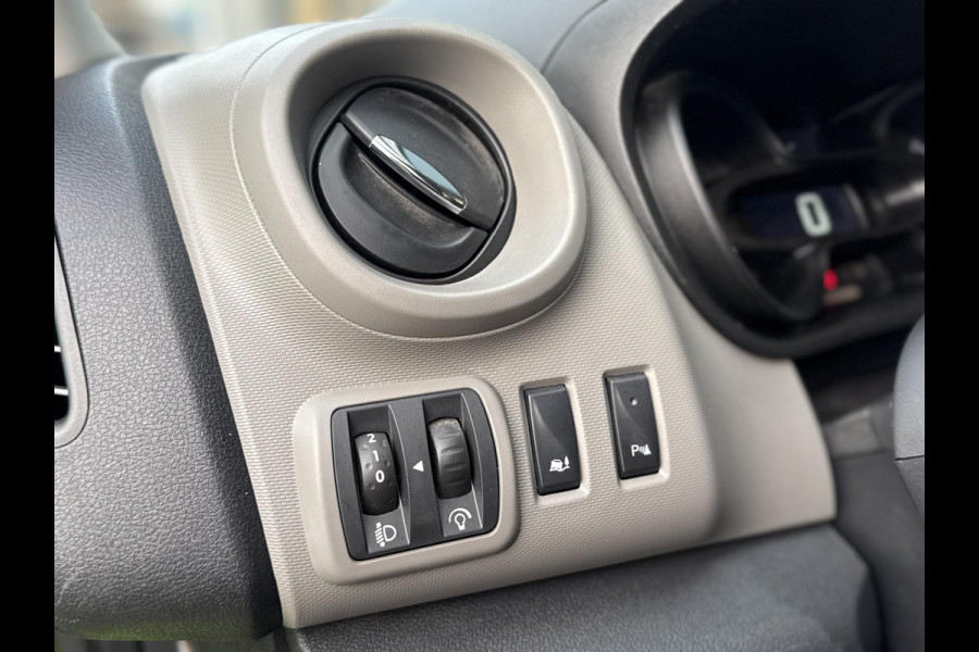 Renault Trafic 1.6 dCi T29 L2H1 DC Comfort Energy DUBBEL CABINE / AIRCO / CRUISE CONTROLE / NAVI / TREKHAAK