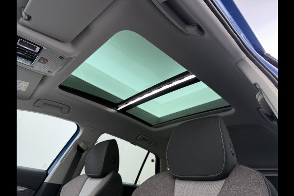 Škoda ENYAQ iV 80 Pano-Dak Adap.Cruise Trekhaak 360°Camera Elek.Stoelen+Memory+Verwarmd Apple Carplay Android Head-Up Display Led Stuur+Achterbankverwarming Elek.Achterklep Keyless advanced SOH 92% Zeer compleet! 1.000kg trekvermogen! 3-fase-11kw-thuisladen